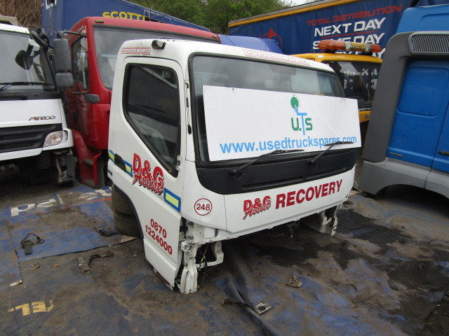 MITSUBISHI FUSO 7C15/18 CAB 2013 - الكبائن - شاحنة: صور 2 MITSUBISHI FUSO 7C15/18 CAB 2013 - الكبائن - شاحنة: صور 2