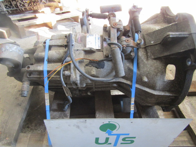 RENAULT MASCOTT 6 SPEED ZF 6S300 GEARBOX - علبة التروس - شاحنة: صور 2 RENAULT MASCOTT 6 SPEED ZF 6S300 GEARBOX - علبة التروس - شاحنة: صور 2