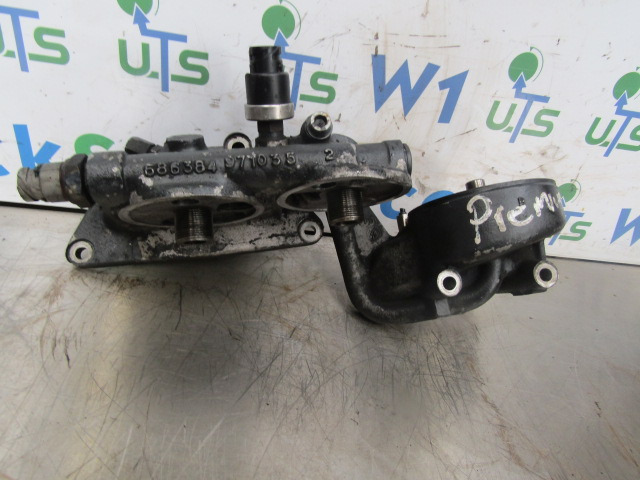 RENAULT PREMIUM 400 OIL FILTER HOUSING P/NO 686384/971036 - المحرك و قطع الغيار - شاحنة: صور 1 RENAULT PREMIUM 400 OIL FILTER HOUSING P/NO 686384/971036 - المحرك و قطع الغيار - شاحنة: صور 1