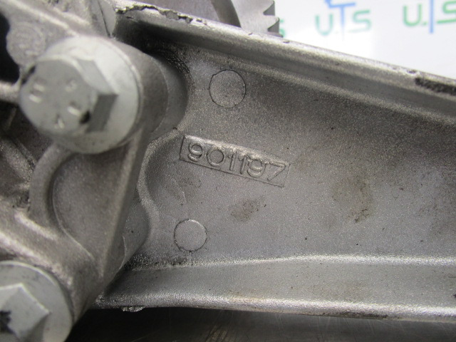 SCANIA 124 420 DC1203 OIL PUMP P/NO 3 - المحرك و قطع الغيار - شاحنة: صور 1 SCANIA 124 420 DC1203 OIL PUMP P/NO 3 - المحرك و قطع الغيار - شاحنة: صور 1