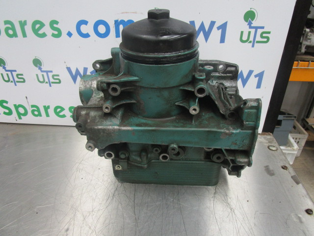 VOLVO FE 240/280 D7E OIL FILTER HOUSING / OIL COOLER - المحرك و قطع الغيار - شاحنة: صور 1 VOLVO FE 240/280 D7E OIL FILTER HOUSING / OIL COOLER - المحرك و قطع الغيار - شاحنة: صور 1