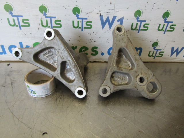 VOLVO FH13 D13C ENGINE MOUNTING P/NO 21176297 /21176296 - المحرك و قطع الغيار - شاحنة: صور 1 VOLVO FH13 D13C ENGINE MOUNTING P/NO 21176297 /21176296 - المحرك و قطع الغيار - شاحنة: صور 1