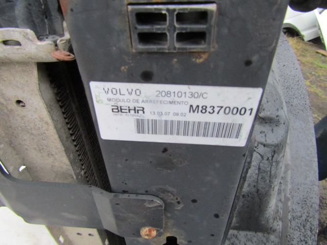 VOLVO FL7 FE240 RADIATOR/INTERCOOLER PACK P/NO 20810130 / C - المشعاع - شاحنة: صور 2 VOLVO FL7 FE240 RADIATOR/INTERCOOLER PACK P/NO 20810130 / C - المشعاع - شاحنة: صور 2