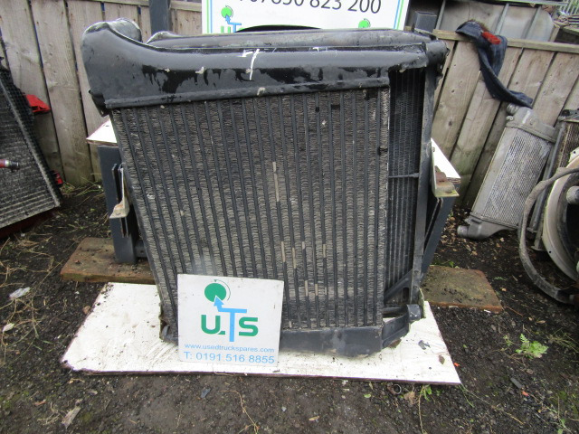 VOLVO FL7 RADIATOR/INTERCOOLER PACK P/NO 3183591 - المشعاع - شاحنة: صور 3 VOLVO FL7 RADIATOR/INTERCOOLER PACK P/NO 3183591 - المشعاع - شاحنة: صور 3