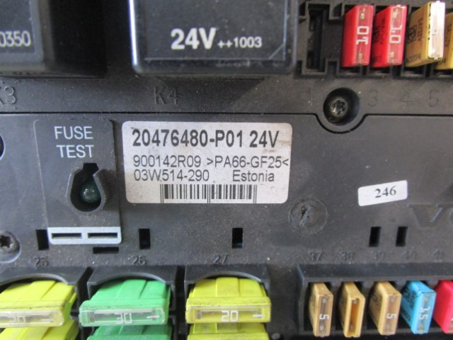 VOLVO FM12 FUSEBOARD 20476480-P01 - النظام الكهربائي - شاحنة: صور 2 VOLVO FM12 FUSEBOARD 20476480-P01 - النظام الكهربائي - شاحنة: صور 2