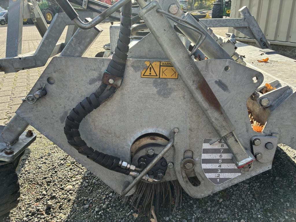 Fliegl KEH230/600 - جزازة: صور 4 Fliegl KEH230/600 - جزازة: صور 4