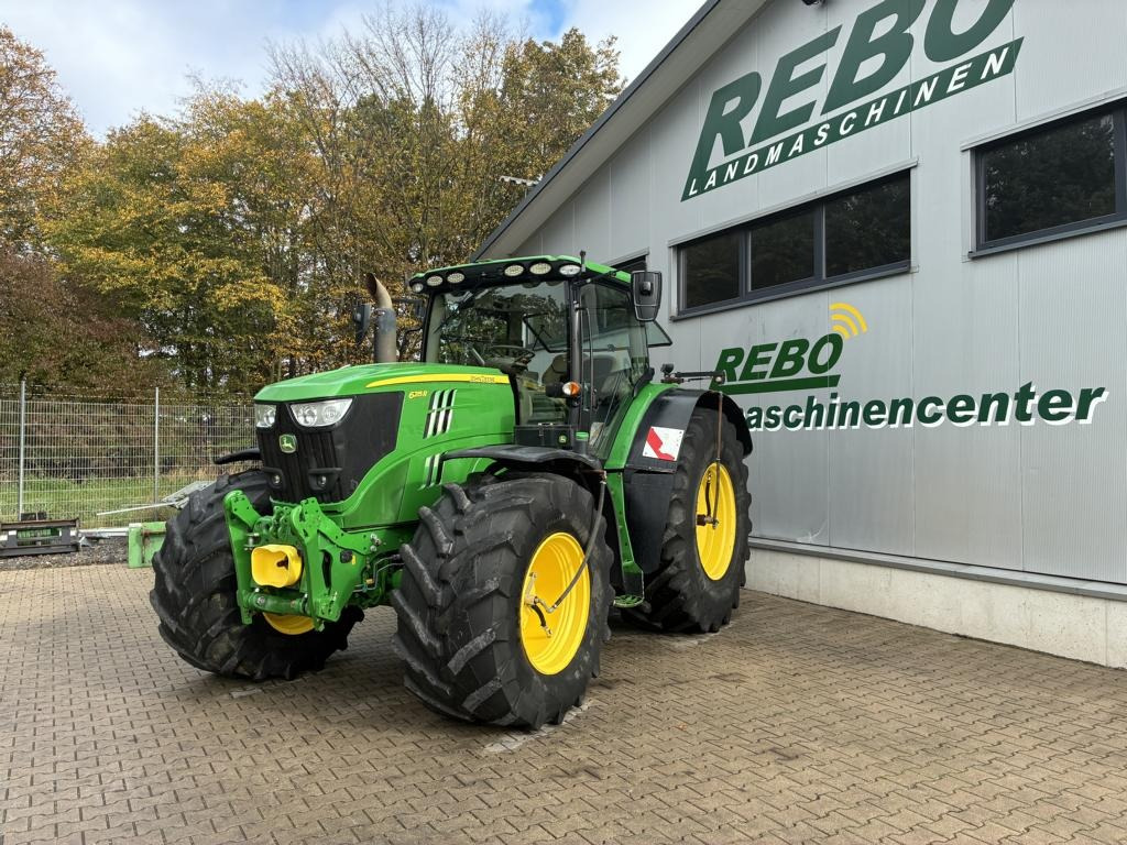 John Deere 6215R - جرار: صور 1 John Deere 6215R - جرار: صور 1
