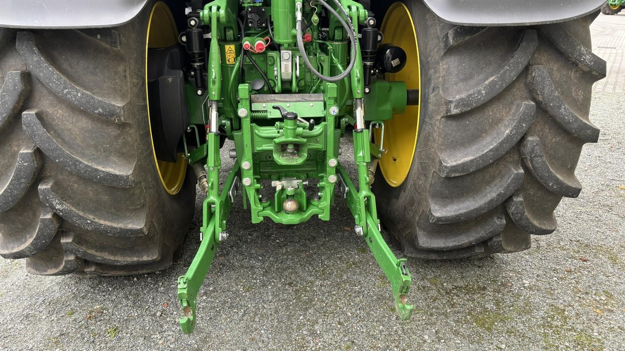 جرار John Deere 6M240: صور 15 جرار John Deere 6M240: صور 15