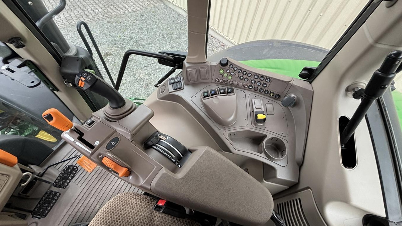 جرار John Deere 6M240: صور 9 جرار John Deere 6M240: صور 9