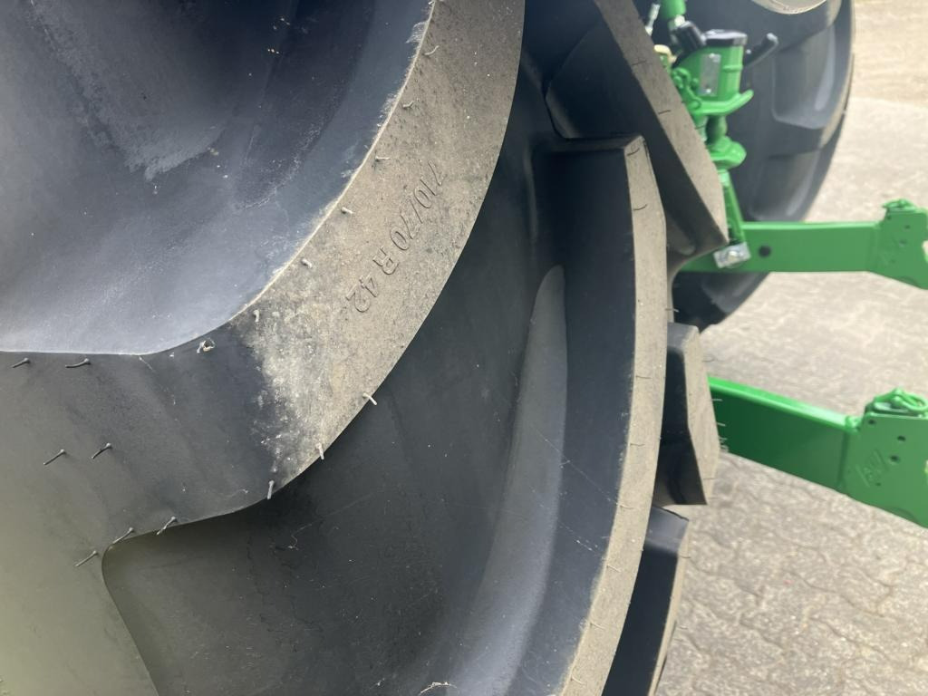 John Deere 6R215 - جرار: صور 5 John Deere 6R215 - جرار: صور 5