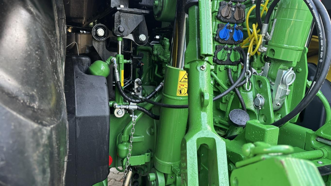 جرار جديد John Deere 6R250: صور 17 جرار جديد John Deere 6R250: صور 17