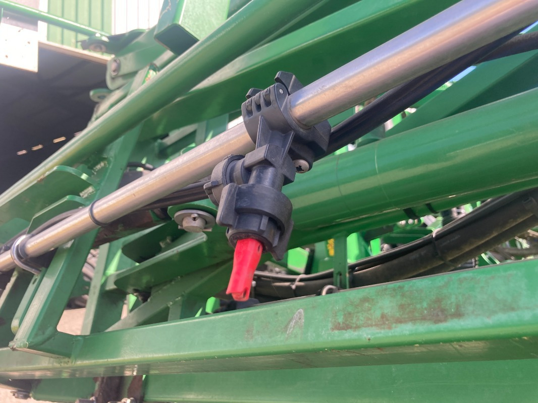 John Deere 732 - آلة الرش: صور 5 John Deere 732 - آلة الرش: صور 5