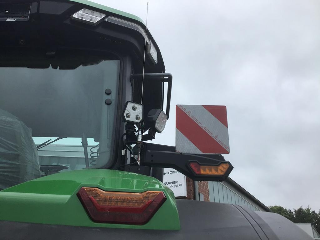 جرار John Deere TRAKTOR 7R350: صور 31 جرار John Deere TRAKTOR 7R350: صور 31