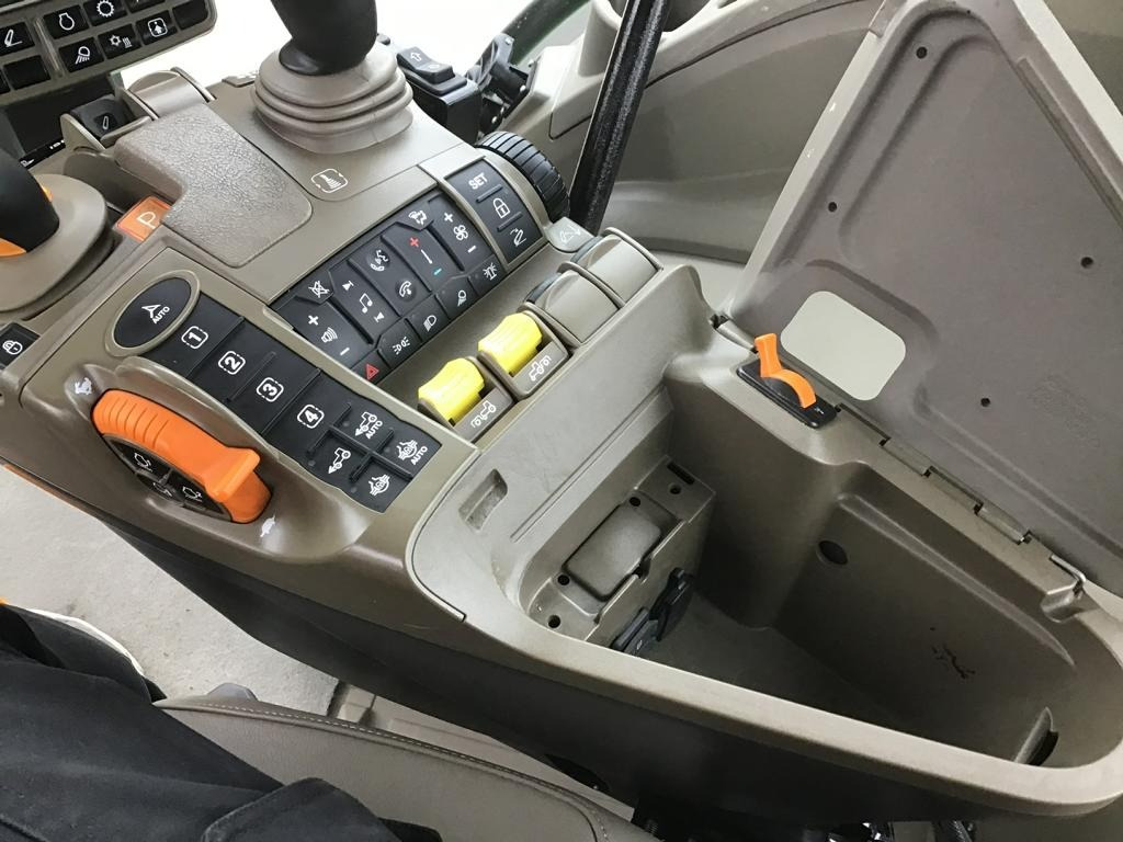 جرار John Deere TRAKTOR 7R350: صور 16 جرار John Deere TRAKTOR 7R350: صور 16