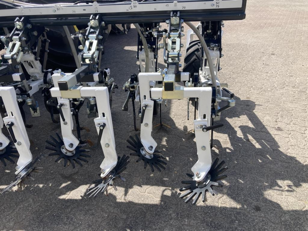 آلات الأسمدة Kerner Variofield 630H: صور 29