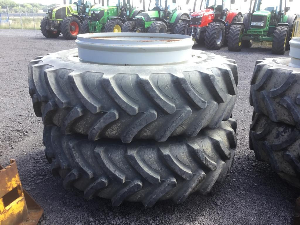 MFMassey 7726 DYNA-VT - جرار: صور 4 MFMassey 7726 DYNA-VT - جرار: صور 4