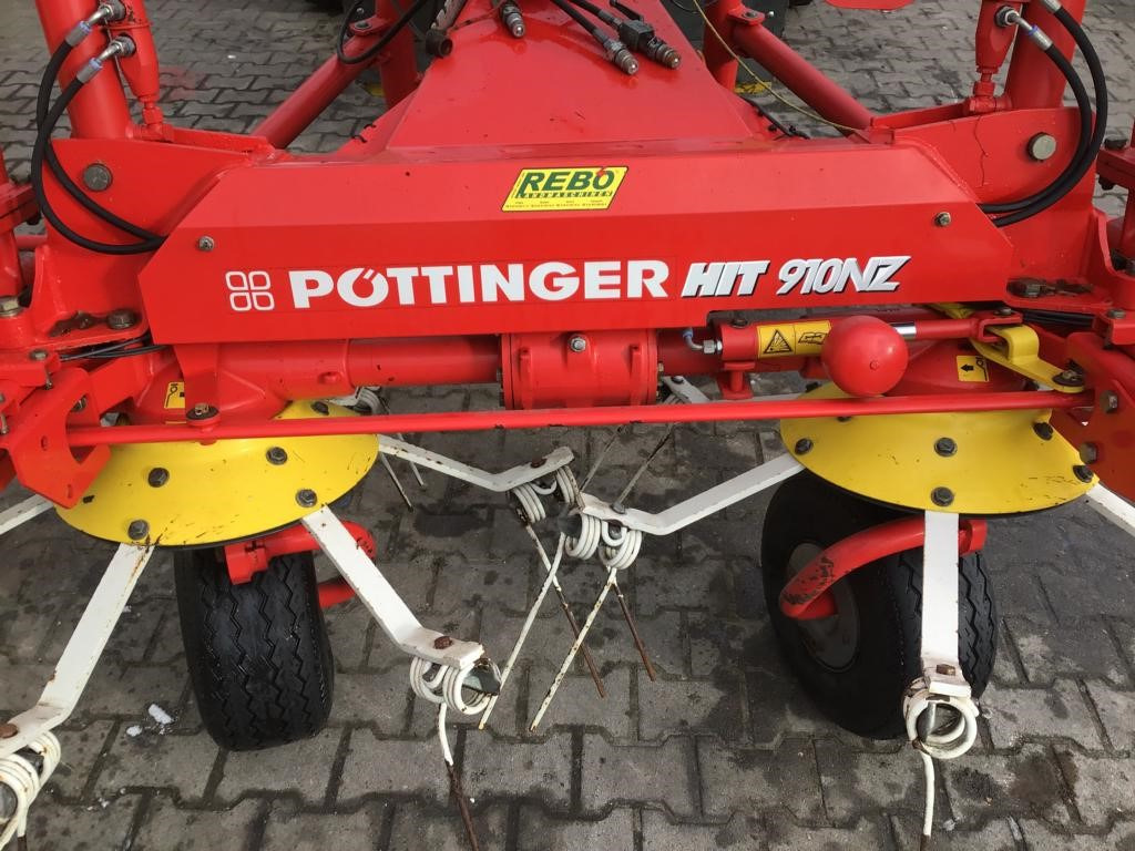 Pöttinger HIT 910 NZ - لمّامَة القش: صور 2 Pöttinger HIT 910 NZ - لمّامَة القش: صور 2