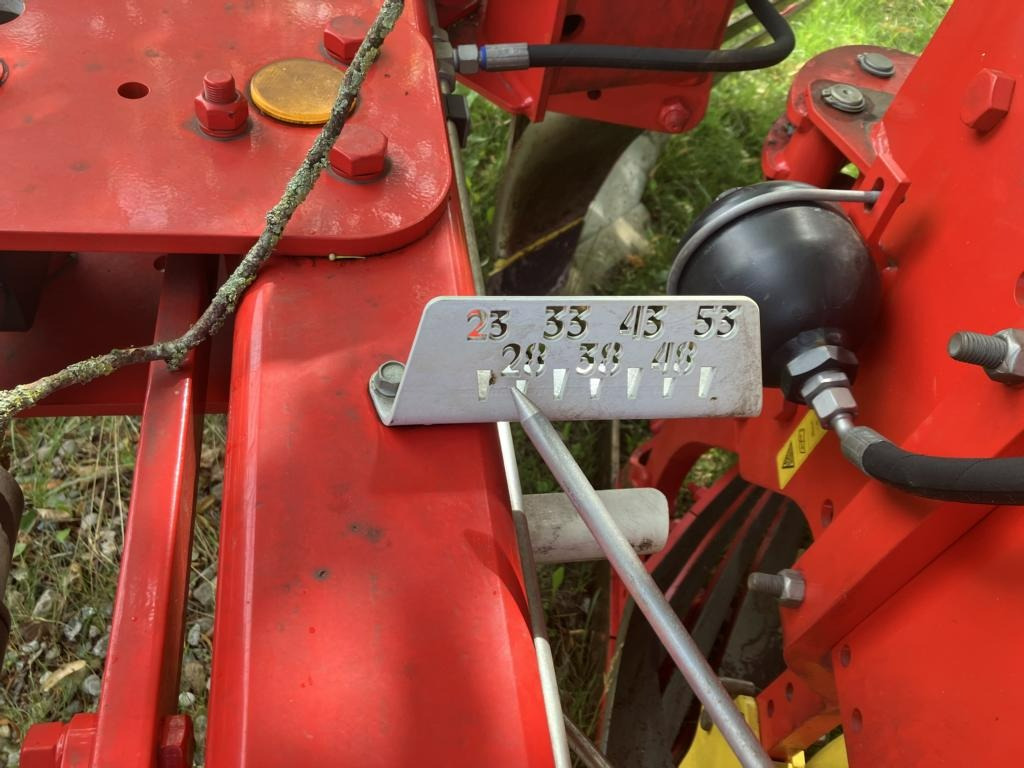 محراث جديد Pöttinger SERVO 35 S-5 PLUSNOVA: صور 10