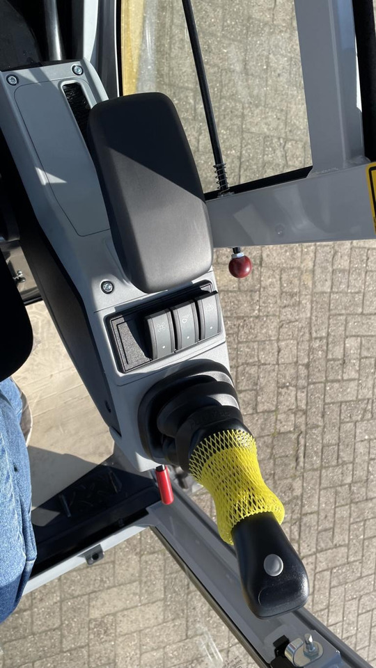 Wacker ET 16 - حفارة مصغرة: صور 3 Wacker ET 16 - حفارة مصغرة: صور 3