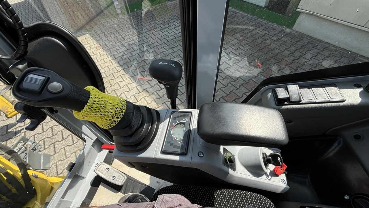 Wacker ET 20 - حفارة مصغرة: صور 5 Wacker ET 20 - حفارة مصغرة: صور 5