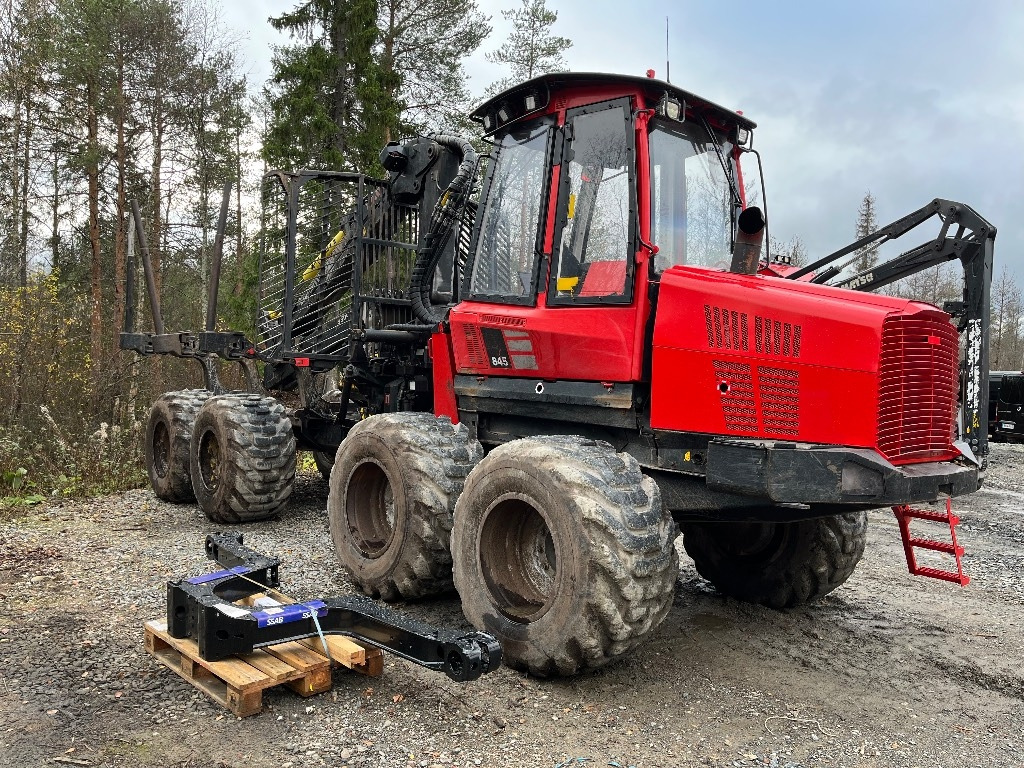 Komatsu 845 - شاحنات نقل الأخشاب في الغابات: صور 2 Komatsu 845 - شاحنات نقل الأخشاب في الغابات: صور 2