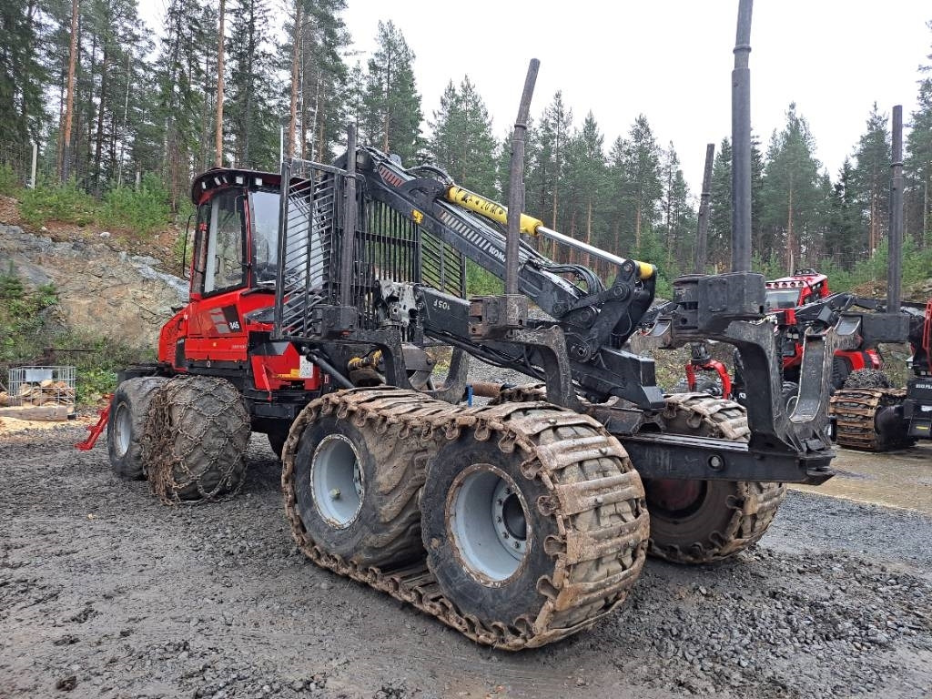 Komatsu 845 - شاحنات نقل الأخشاب في الغابات: صور 5 Komatsu 845 - شاحنات نقل الأخشاب في الغابات: صور 5