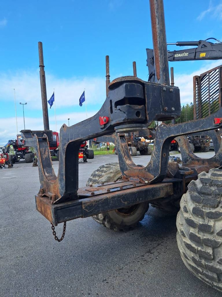 Komatsu 875 - شاحنات نقل الأخشاب في الغابات: صور 5 Komatsu 875 - شاحنات نقل الأخشاب في الغابات: صور 5