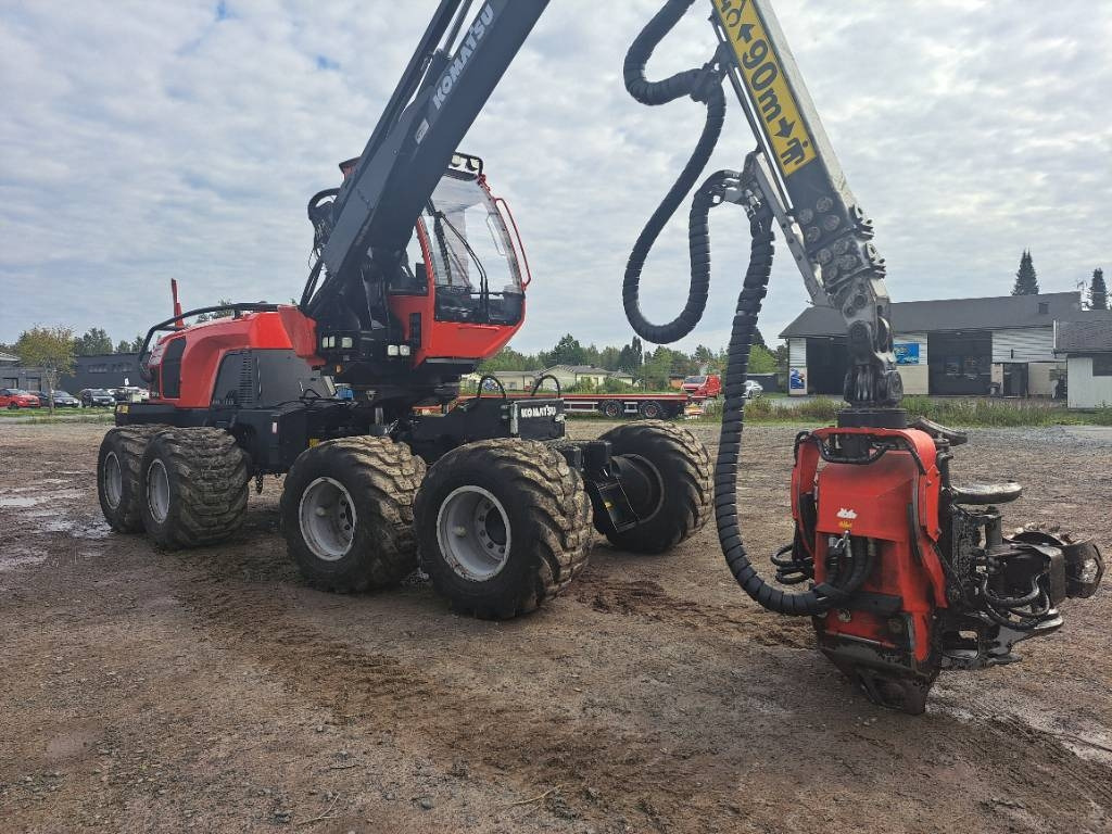 الحصادات Komatsu 901 XC: صور 9