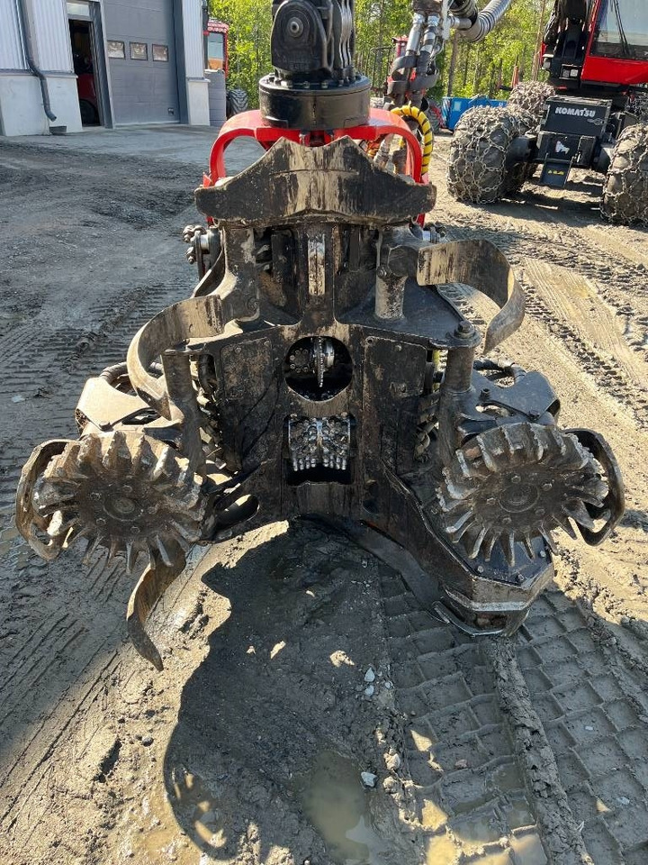 Komatsu 901  - الحصادات: صور 5 Komatsu 901  - الحصادات: صور 5