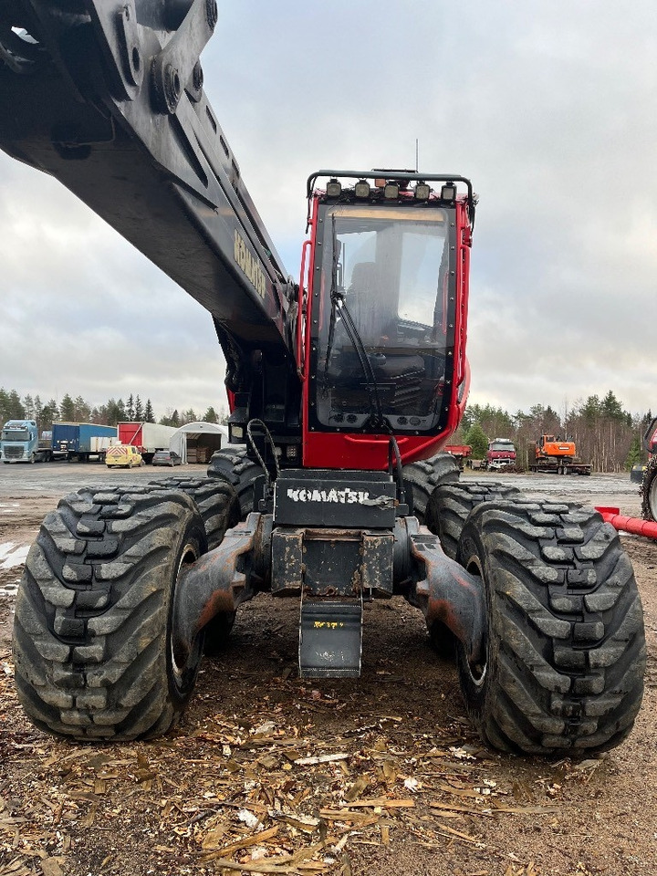 Komatsu 911 - الحصادات: صور 4 Komatsu 911 - الحصادات: صور 4