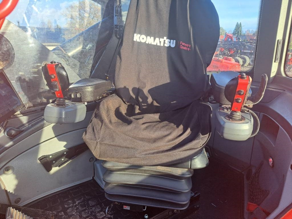 Komatsu 931 - الحصادات: صور 3 Komatsu 931 - الحصادات: صور 3