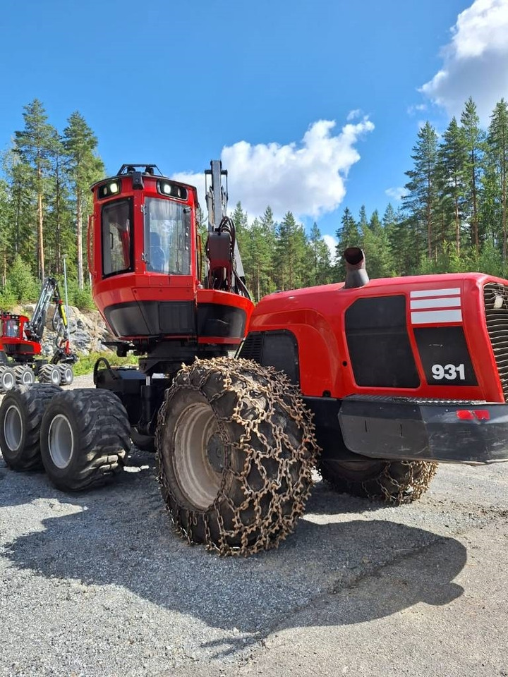 Komatsu 931 - الحصادات: صور 4 Komatsu 931 - الحصادات: صور 4