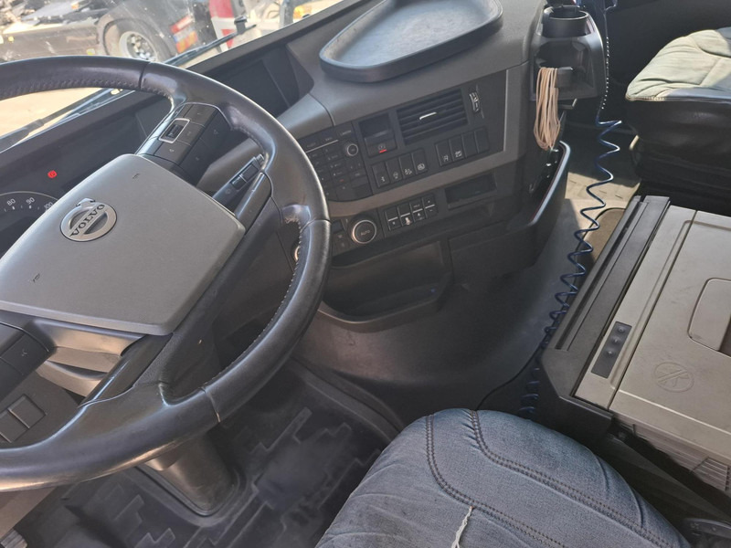 Volvo FH - شاحنة جرار: صور 5 Volvo FH - شاحنة جرار: صور 5