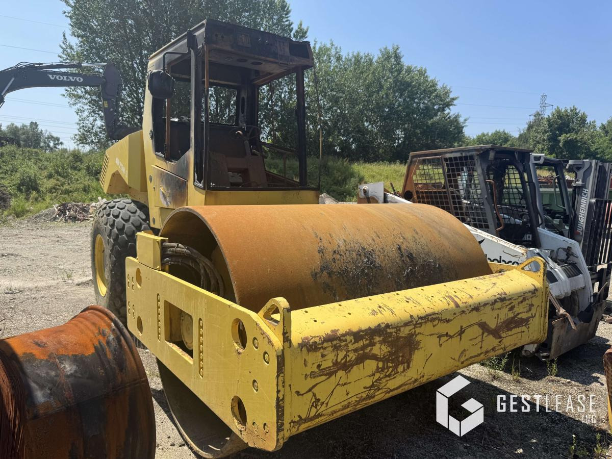 Bomag BW213 D-3 - مدماج: صور 1 Bomag BW213 D-3 - مدماج: صور 1