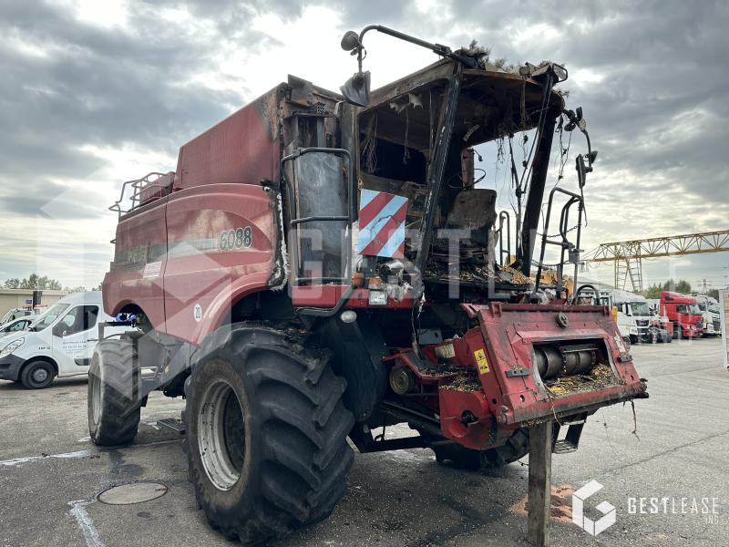 Case IH 6088 - حصادة شاملة: صور 4 Case IH 6088 - حصادة شاملة: صور 4
