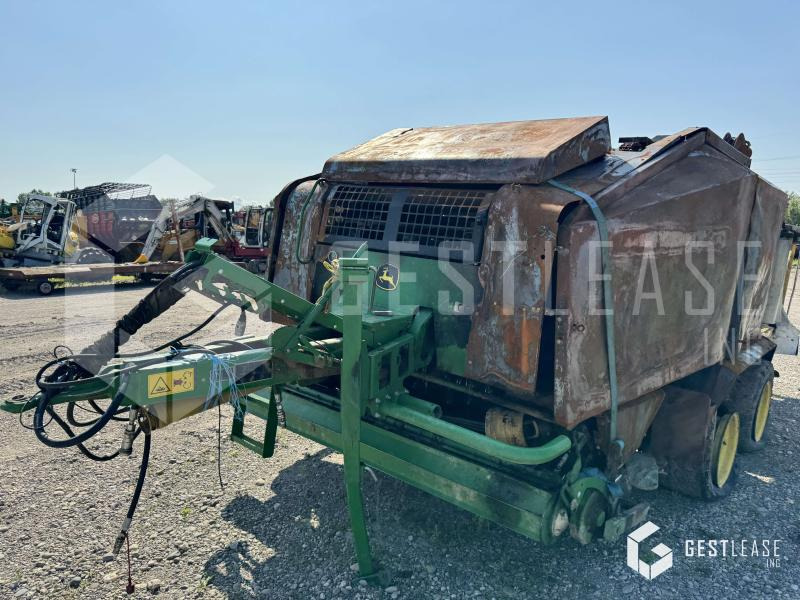 John Deere 744 - مكبس القش الدائري: صور 5 John Deere 744 - مكبس القش الدائري: صور 5