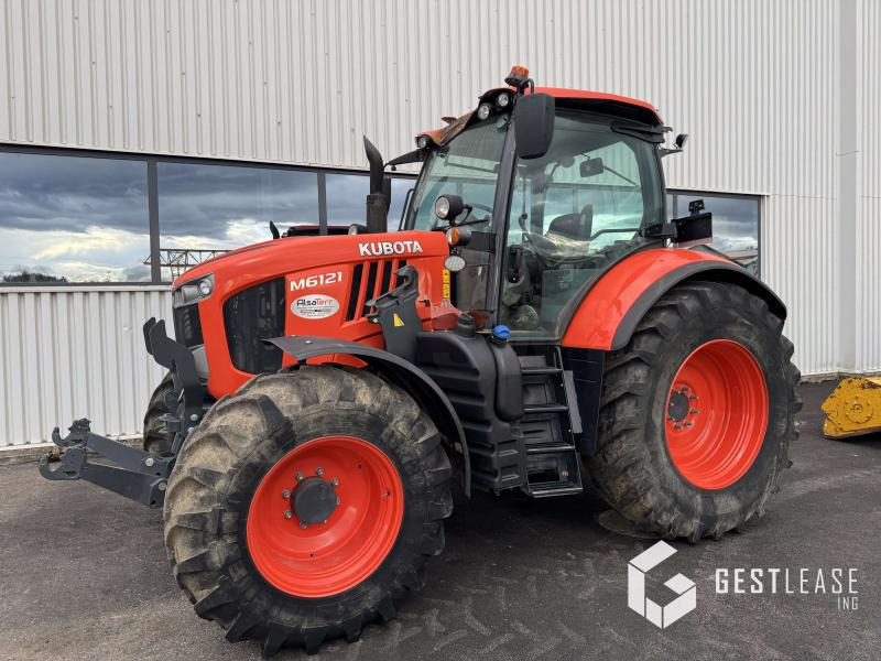 Kubota M6121 - جرار: صور 1 Kubota M6121 - جرار: صور 1