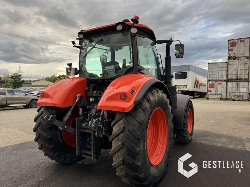 Kubota M6121 - جرار: صور 3 Kubota M6121 - جرار: صور 3