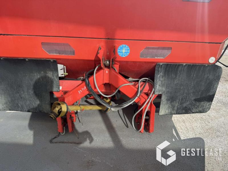 Kuhn AXIS 40.1 W - آلة رش الأسمدة: صور 5 Kuhn AXIS 40.1 W - آلة رش الأسمدة: صور 5