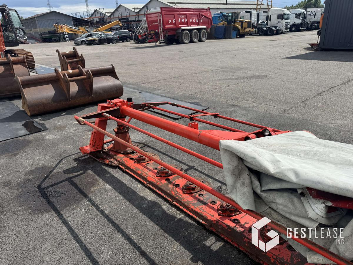 Kuhn GMD 4010 FF - جزازة: صور 4 Kuhn GMD 4010 FF - جزازة: صور 4