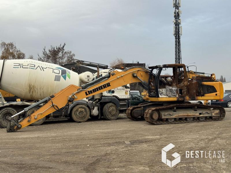 Liebherr R922LC - حفارات زحافة: صور 1 Liebherr R922LC - حفارات زحافة: صور 1