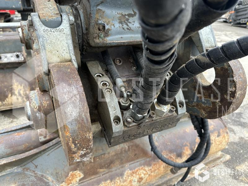 Liebherr R926 COMPACT - حفارات زحافة: صور 5 Liebherr R926 COMPACT - حفارات زحافة: صور 5