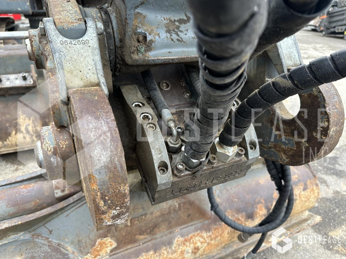 Liebherr R926 COMPACT - حفارات زحافة: صور 5 Liebherr R926 COMPACT - حفارات زحافة: صور 5