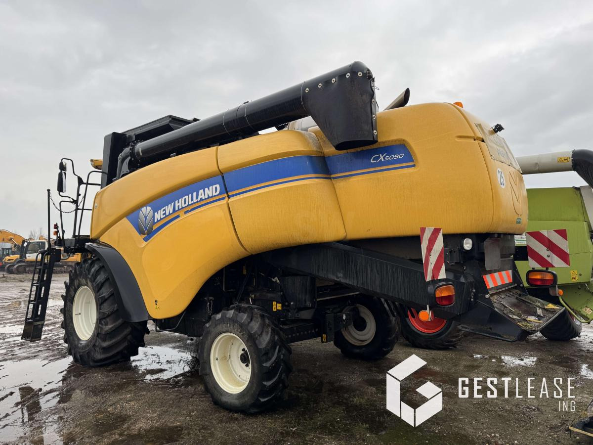 New Holland CX5090 - حصادة شاملة: صور 2 New Holland CX5090 - حصادة شاملة: صور 2