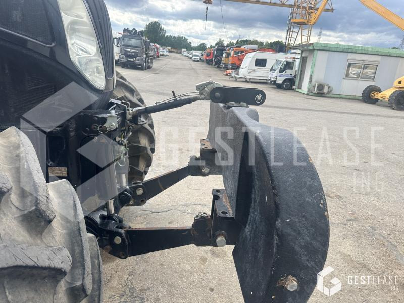 New Holland T7.235 - جرار: صور 3 New Holland T7.235 - جرار: صور 3