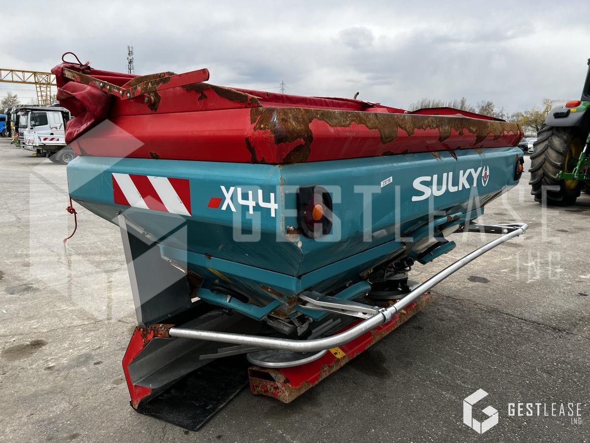 Sulky x44 - آلة رش الأسمدة: صور 3 Sulky x44 - آلة رش الأسمدة: صور 3