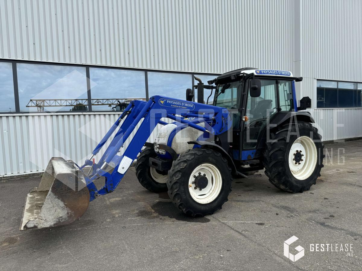 Valtra A72 - جرار: صور 1 Valtra A72 - جرار: صور 1