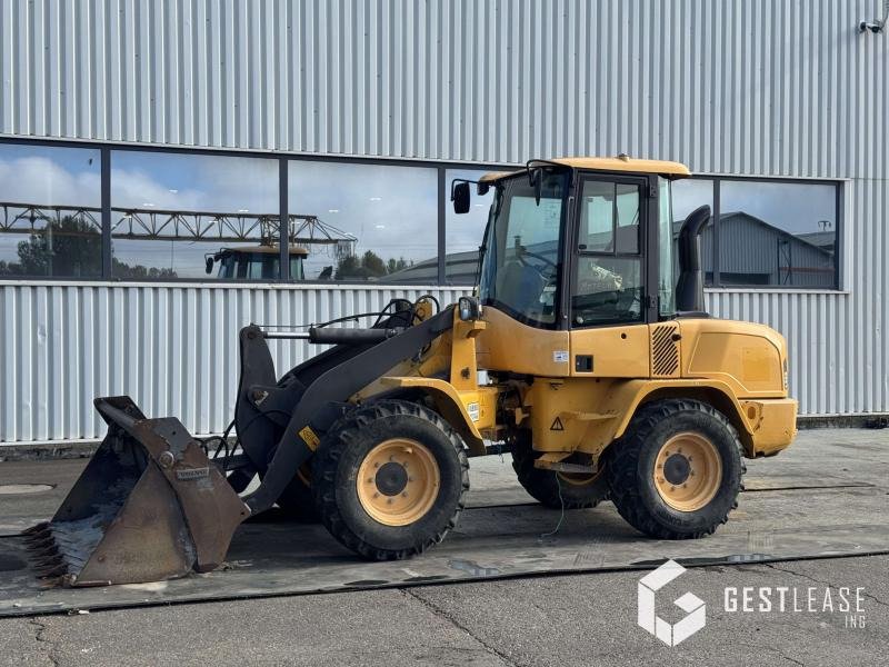 Volvo L30G - اللودر بعجل: صور 1 Volvo L30G - اللودر بعجل: صور 1