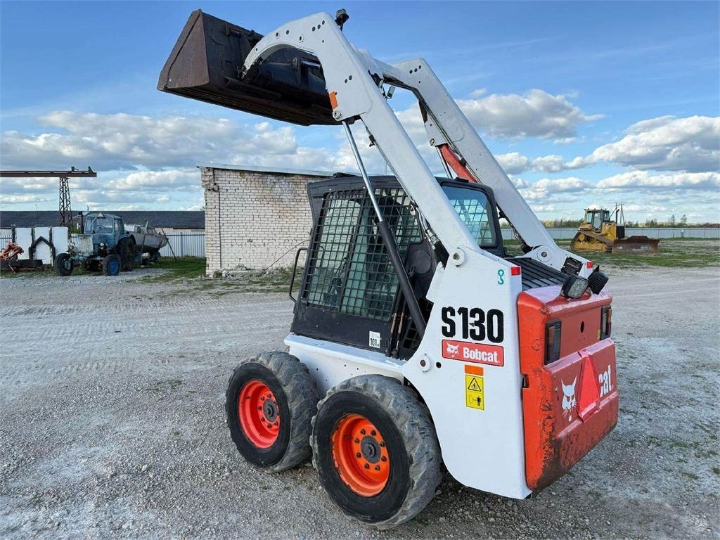 Bobcat S130 - شيول صغير: صور 5 Bobcat S130 - شيول صغير: صور 5