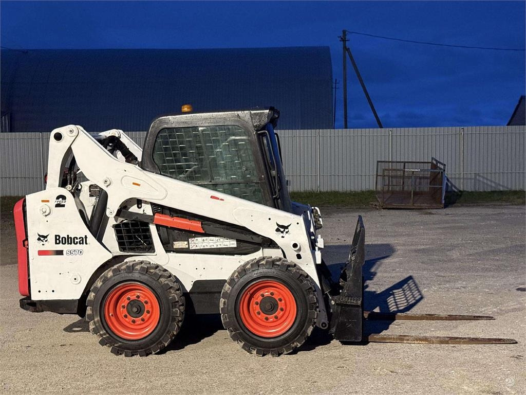 Bobcat S570 - شيول صغير: صور 5 Bobcat S570 - شيول صغير: صور 5